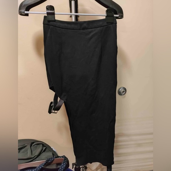 Skirt - Picture 1 of 3